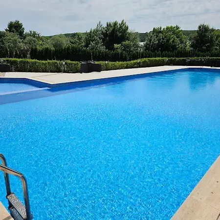 Azur 72