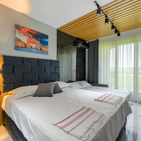 Apartment Azur 72 Shkorpilovtsi
